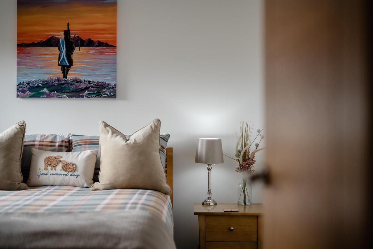 Ness Riverfront - Centre Holiday home Inverness
